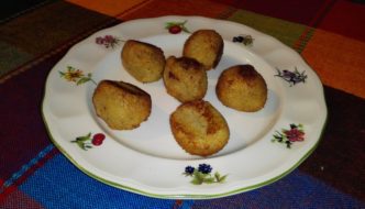 croquetas de membrillo y cabrales