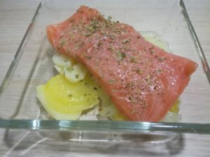 Filete de salmón preparado para el horno