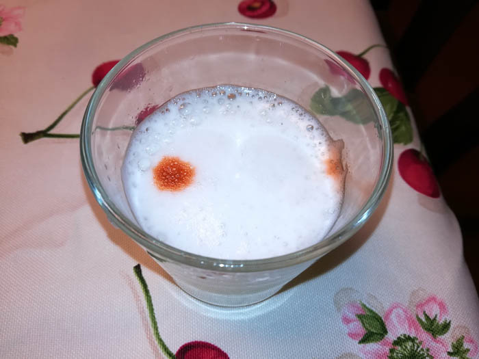 Pisco Sour con angostura