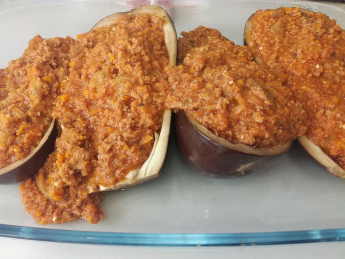 berenjenas rellenas de carne picada estilo boloñesa