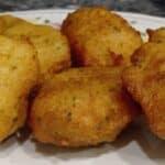 racion de buñuelos de bacalao