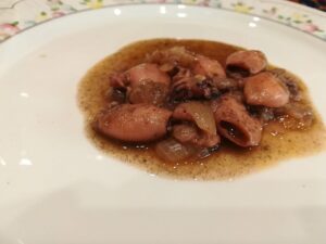 Calamarcitos encebollados hechos en thermomix