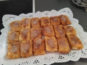 Leche frita con canela