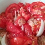 ensalada de tomate y bonito