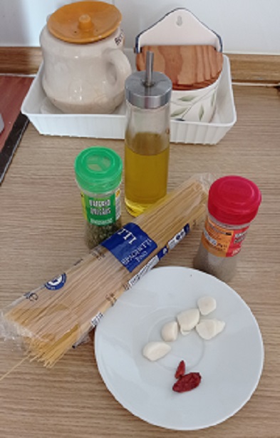 Ingredientes para spaguetti al aglio