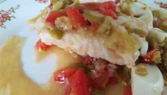 merluza con salsa vinagreta