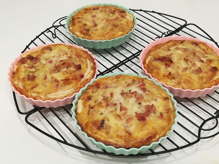 miniquiches de cebolla y bacon