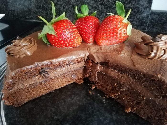 cómo queda por dentro la tarta de chocolate con trufa