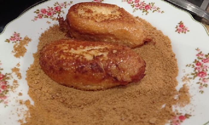 rebozar con panela y canela las torrijas