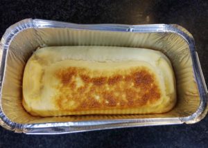 tarta de queso light saliendo del horno